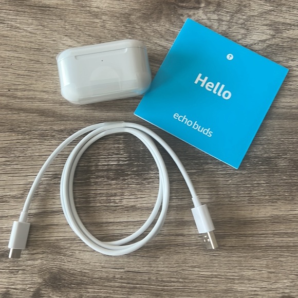 Echo Buds (2nd Gen) | Wireless earbuds with active noise cancellation and Alexa - Picture 2 of 3